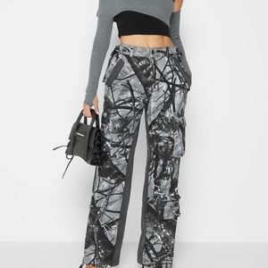 Maniere De Voir Cargos